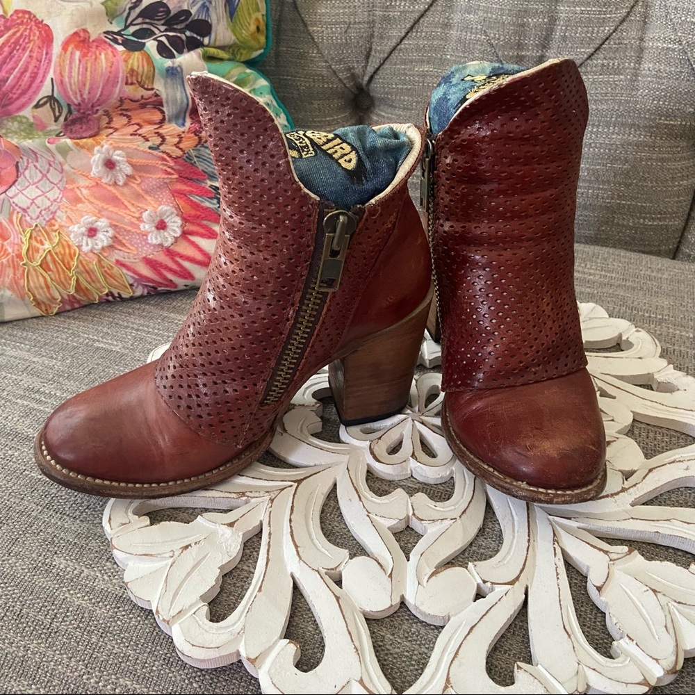 Freebird by Steven Brady Ankle Boots Women’s 8